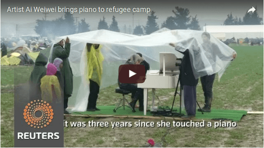 سورية تعزف البيانو على الحدود اليونانية - المقدونية