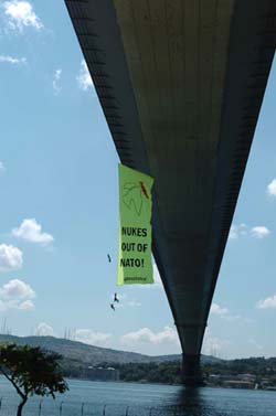 Istanbul Summit: throw nukes out of NATO