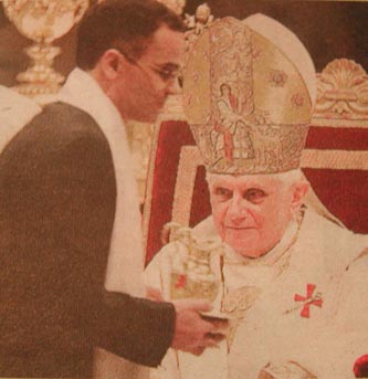 Islam in Italy: Magdi Allam conversation to christianity