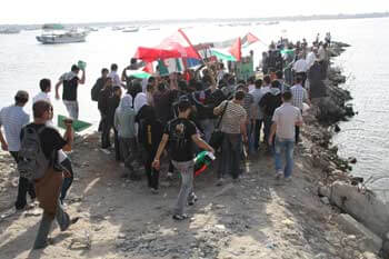 Palestinian youth organize mock funeral for flotilla martyrs