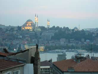 Rencontre avec le réalisateur et critique cinématographique Engin Ayça