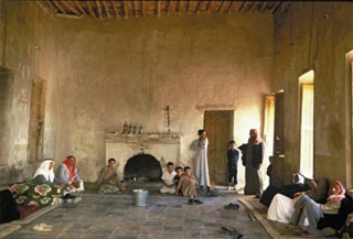 De Pierre et de lumière, de terre et de vent…. architecture du passé, architecture dépassée?