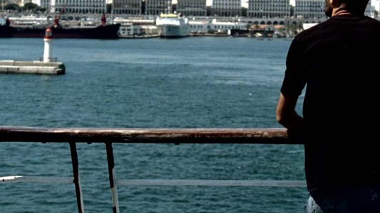 La Mer du milieu. Récits vidéo de Zineb Sedira