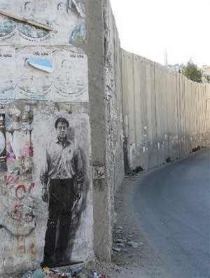 Faire du beau avec la boue... Portrait de Mahmoud Darwich