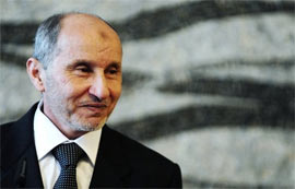 Rien ne va entre Alger et le CNT libyen. Soupçons et accusations