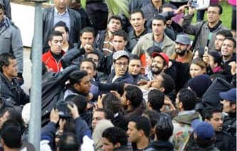 A la Manouba (Tunisie), 12 mille étudiants entre les mains des salafistes