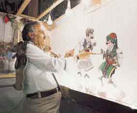 Evgenios Spatharis, jongleur d’ombres