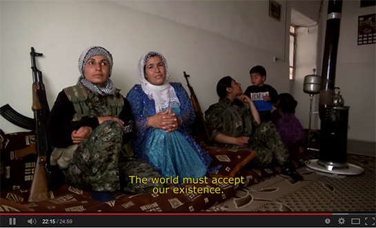//Kurdish Female Fighters : A Day in Syria de Rozh Ahmad