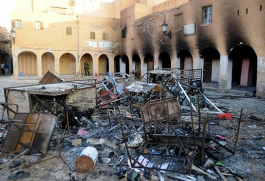 //Les destructions à Ghardaïa, le 16 mars 2014 -AFP/Farouk Batiche