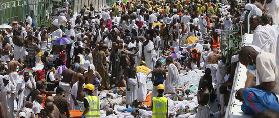 //La tragédie la plus meurtrière depuis vingt-cinq ans a endeuillé le grand pèlerinage dans le premier lieu saint de l’islam, jeudi 24 septembre 2015, jour de la fête de l’Aïd. Comme à six reprises depuis 1990, c’est la vallée de Mina, où a lieu le rituel de la lapidation – les fidèles doivent jeter des pierres sur des stèles symbolisant Satan – qui a été touchée. AP