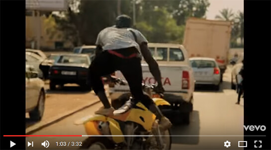 //M, Toumani Diabate, Sidiki Diabaté, Fatoumata Diawara - Manitoumani [Clip officiel] 