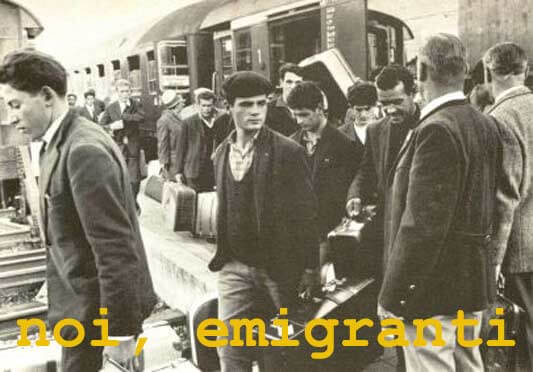 'Noi emigranti', Astragali Teatro