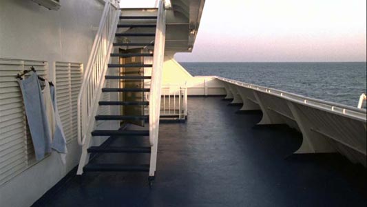 Il Mare di Mezzo. Video racconti di Zineb Sedira