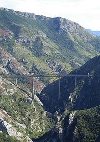 Muoversi a ovest per tornare a est