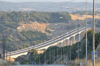 //La nuova via Egnatia, la strada sospesa 