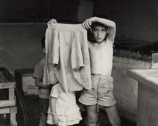 //Haifa, Israele (1967) | foto di Henri Cartier-Bresson/Magnum Photos-Courtesy Fondation HCB