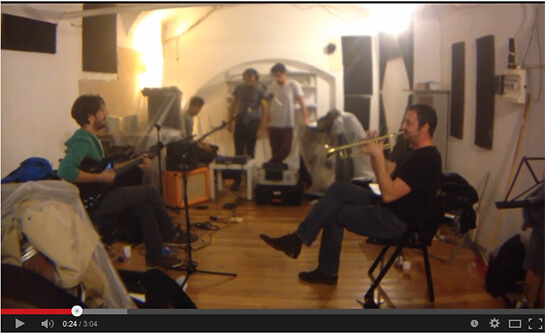 //Preparazione della musica di “Rock my trumpet”