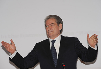 //Sali Berisha (Foto Nicoloro G.)