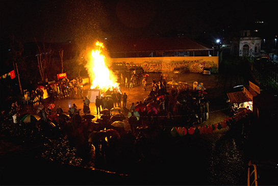 //La comunità di Roma festeggia il Newroz, il “capodanno curdo”, ad Ararat. Foto di L.Santopietro.