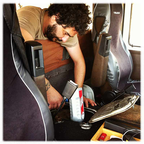 //Un litro di olio ogni mille chilometri