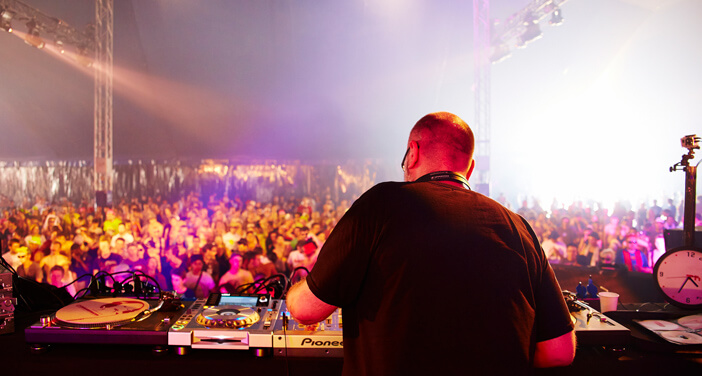 702_01_Dourbystudio808