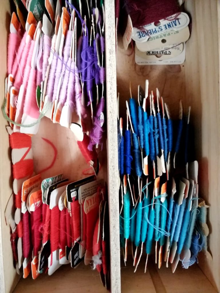 fils broderie mercerie réemploi recyclerie au bonheur des bennes 44 saint-nazaire