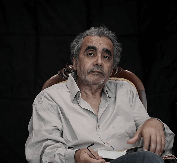 "Février avec ses poings" : Entretien avec le poète algérien Habib Tengour autour de la collection "Poèmes du monde" | Babelmed