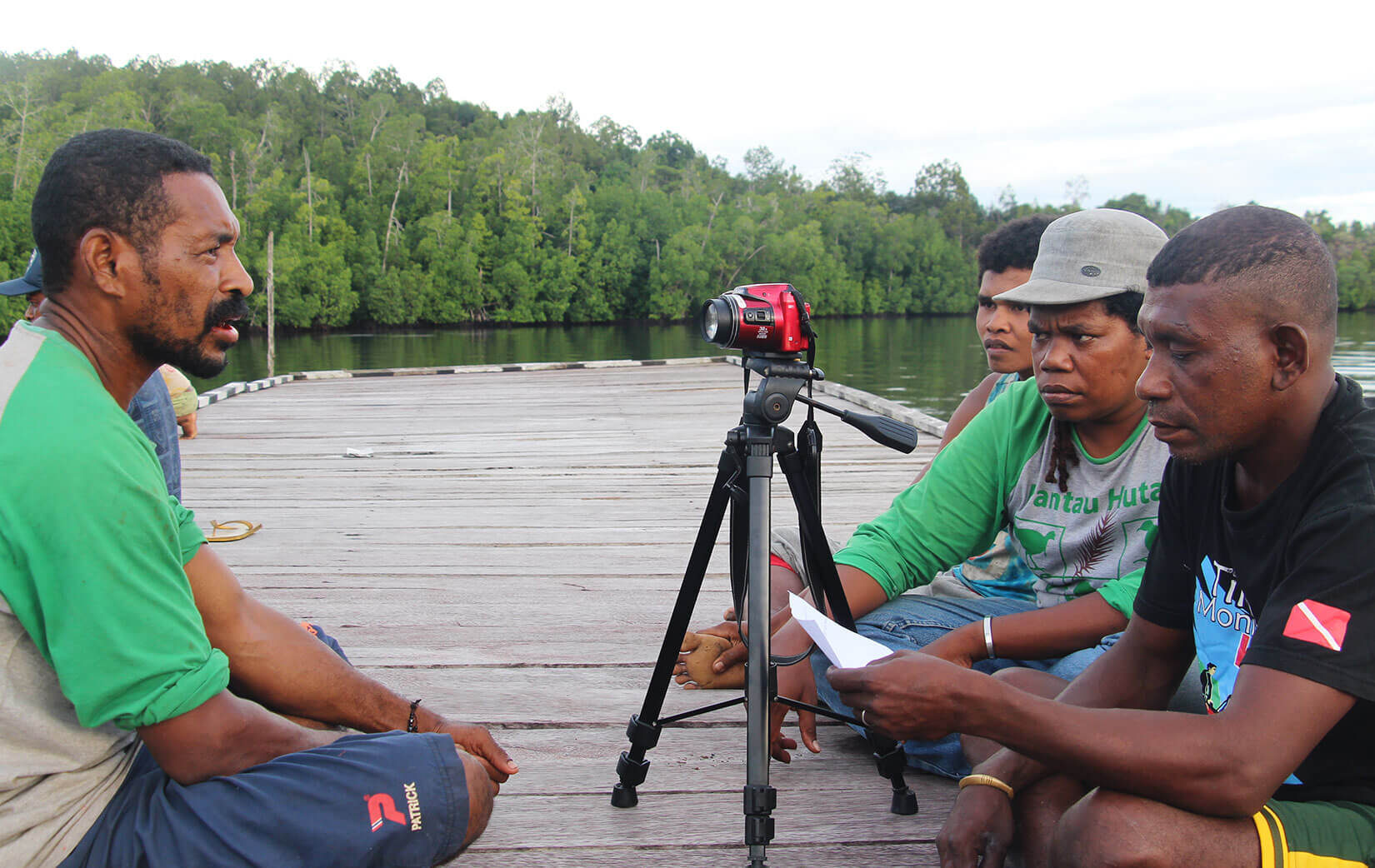 ComsForUs workshop on Podcasts & videos | Forus