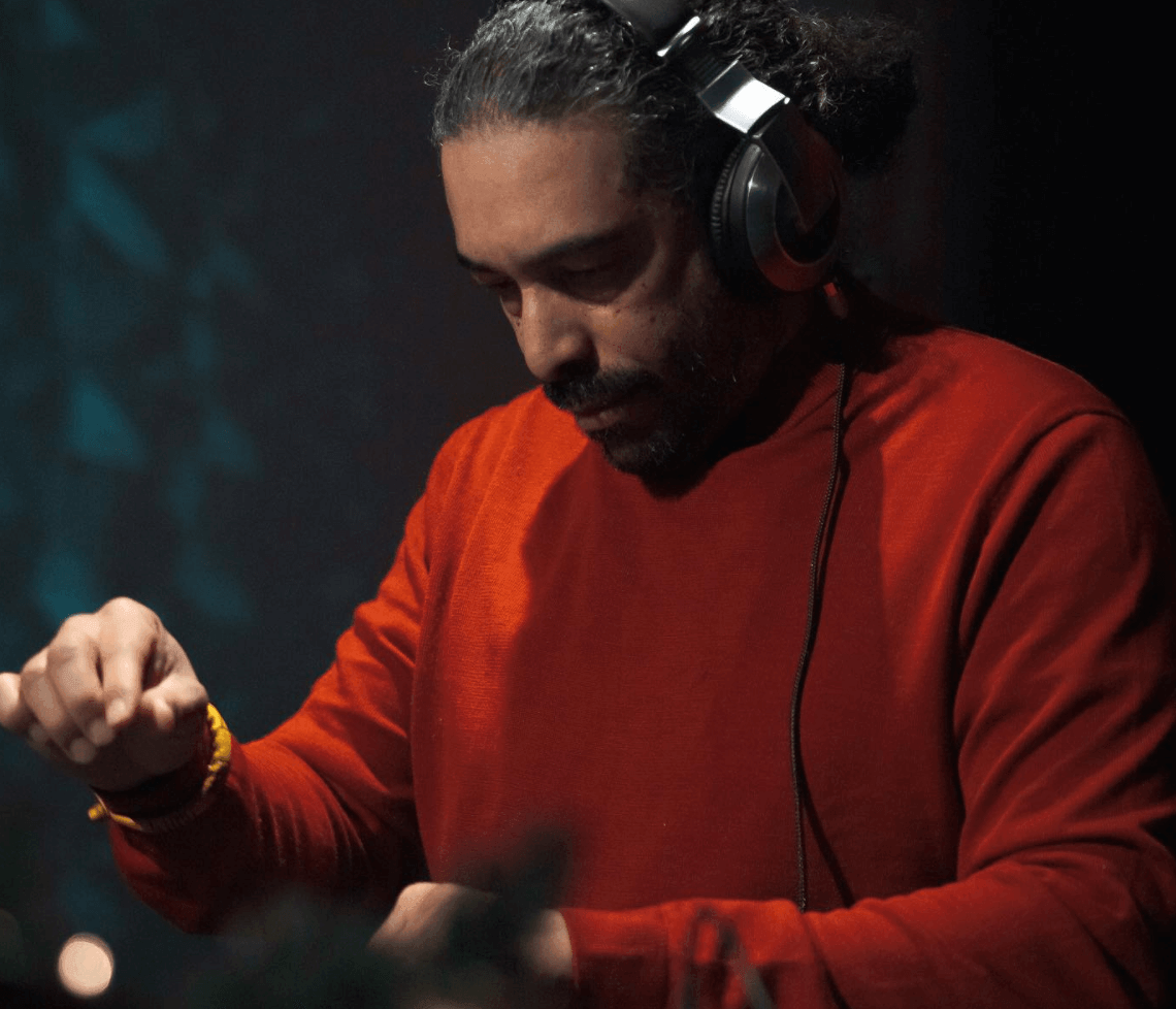 Carlos Mena | ElectrAfrique