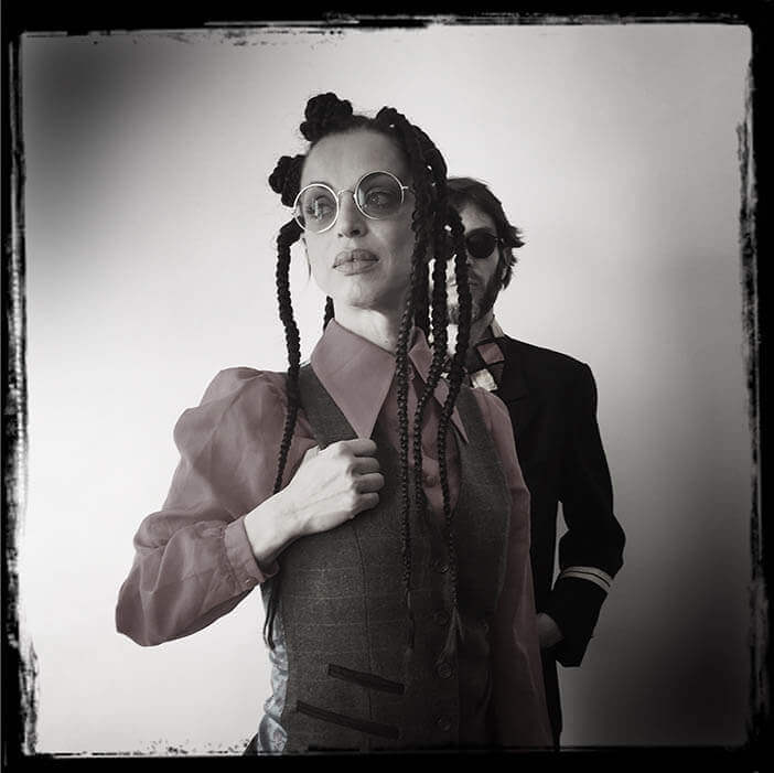 SISKA & ADELO BASILEUS / INTERVIEW MAUVAISE GRAINE | Star Wax Magazine