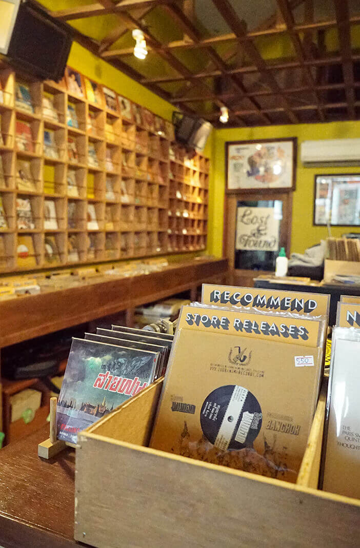 -- STAR WAX ASIA TOUR DOCU -- EPISODE 01 _ BANGKOK & SAIGON | Star Wax Magazine