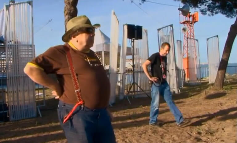 L'IMPROBABLE PORTRAIT DE | Star Wax Magazine