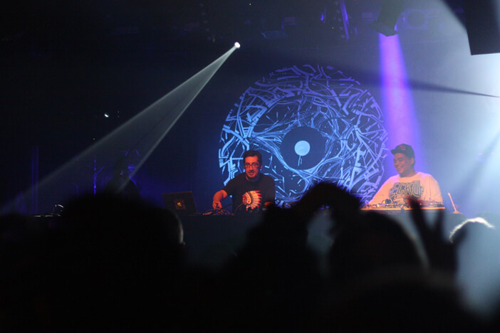 STAR WAX X POSCA VOL.1 | Star Wax Magazine