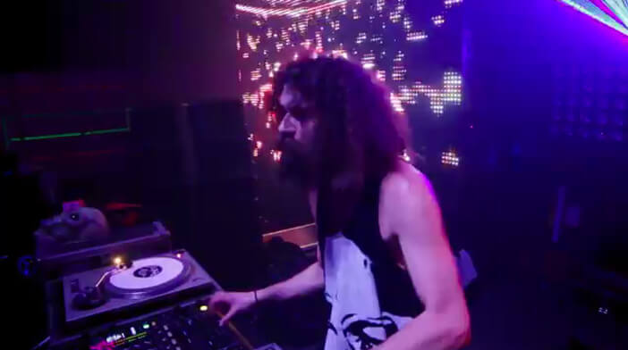 GASLAMP KILLER LIVE | Star Wax Magazine