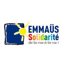 Emmaüs Solidarité | Un petit bagage d'amour