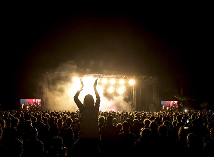 US Vs FR Vs DE / LA ROUTE DU ROCK 2018 REPORT | Star Wax Magazine