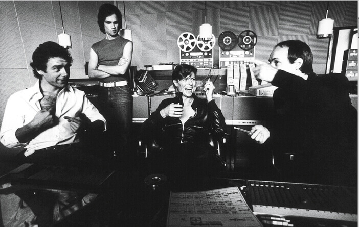 EXPO / DAVID BOWIE'S | Star Wax Magazine