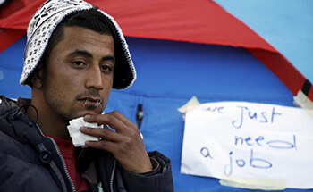 Tunisia, proteste per lavoro e libertà tra piccoli segnali di ripresa | Babelmed
