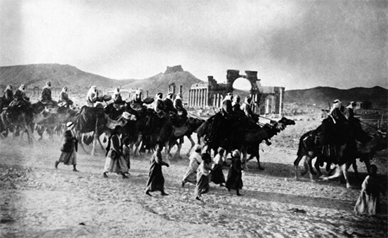 Quello spazio tra le rovine e la sua gente | Babelmed