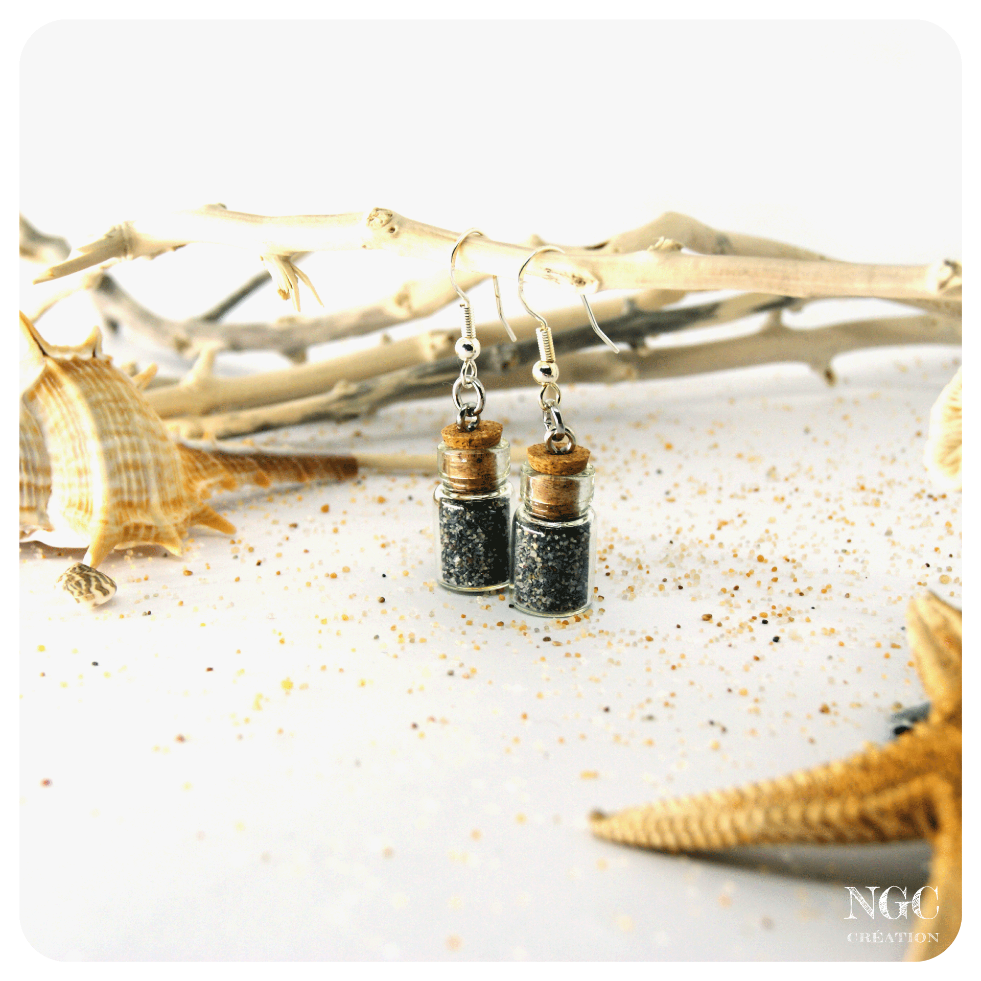 Les p'tites bouteilles de sable anthracite, taille 1 | Ngc Création