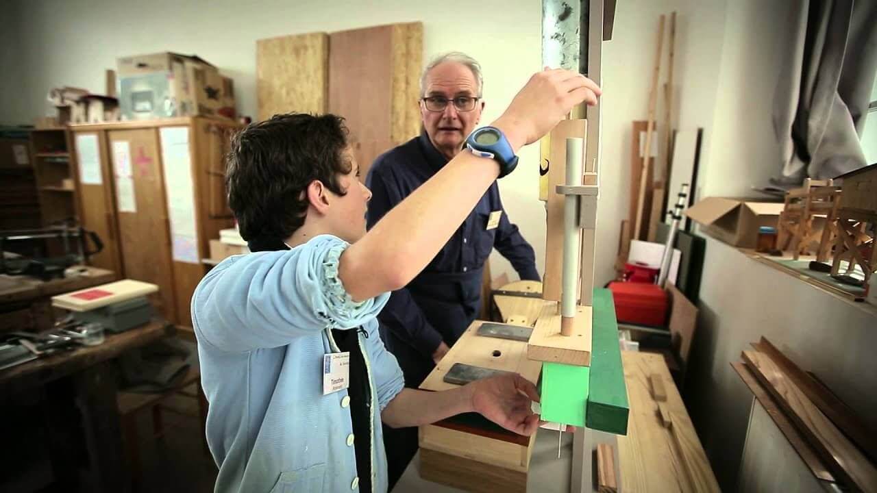 L'Outil en Main (film AG2R La Mondiale)