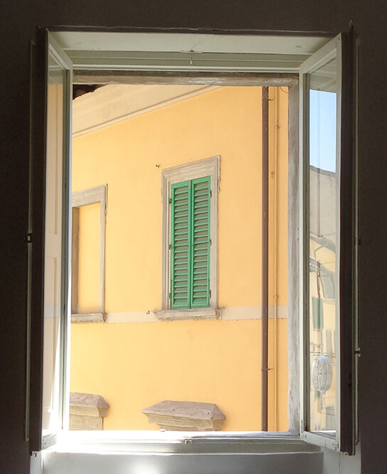 Le voisin... | Babelmed