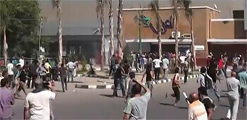 Les Égyptiens poursuivent leur révolution | Babelmed