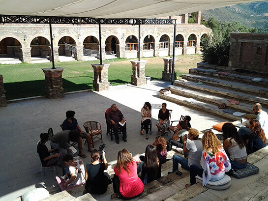 Des mondes séparés rapprochés par les arts | Babelmed