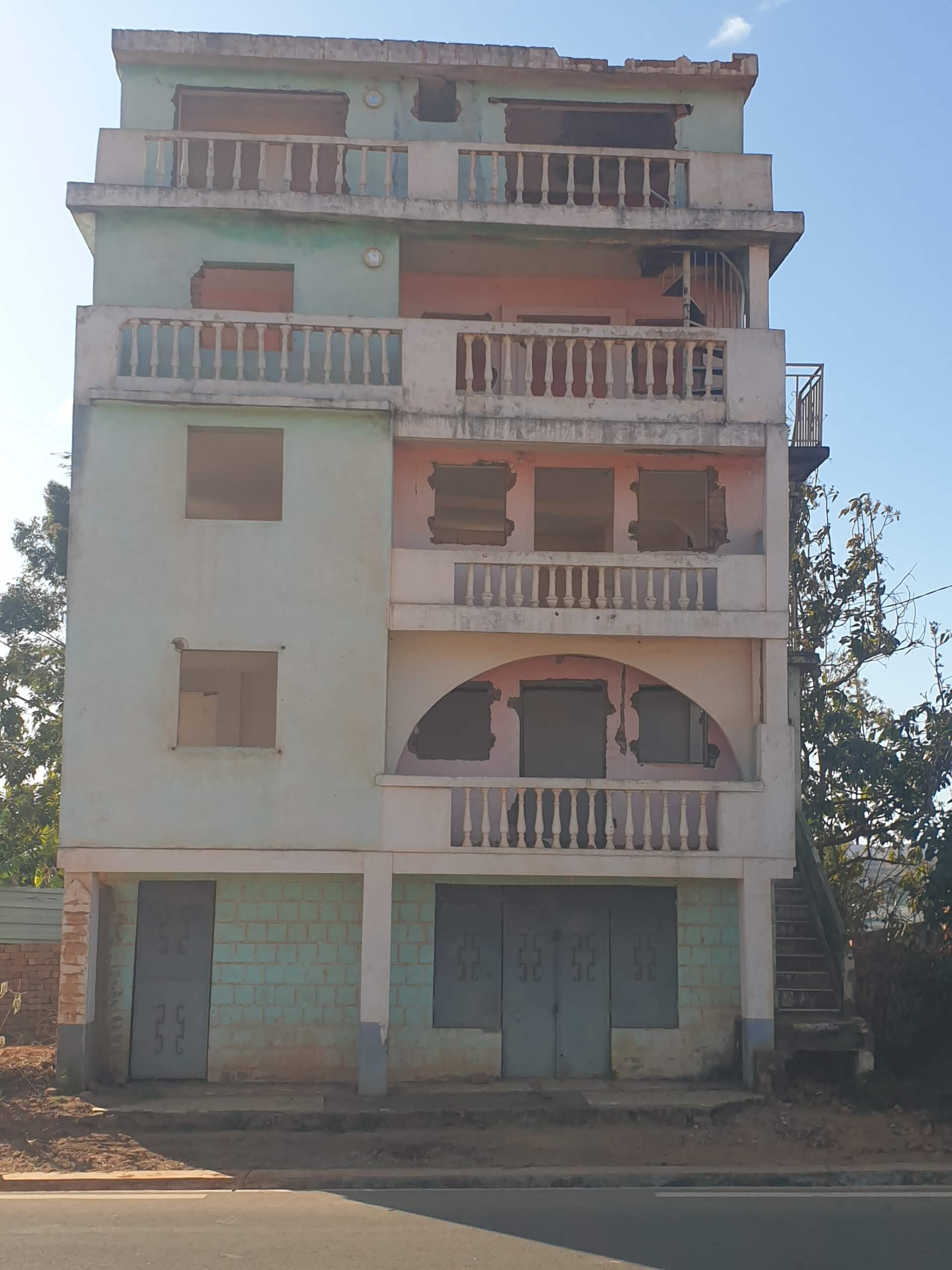 Restauration d'une nouvelle Maison de jeunes | Le Lémurien - Maison de Madagascar