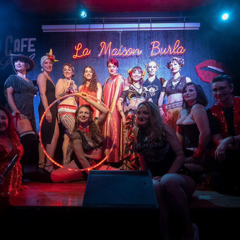 Envoie d'la paillette | La Maison Burla