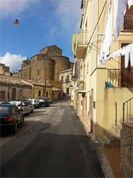 Naufraghi, la solitudine dei numeri 161, 166 e 179 | Babelmed