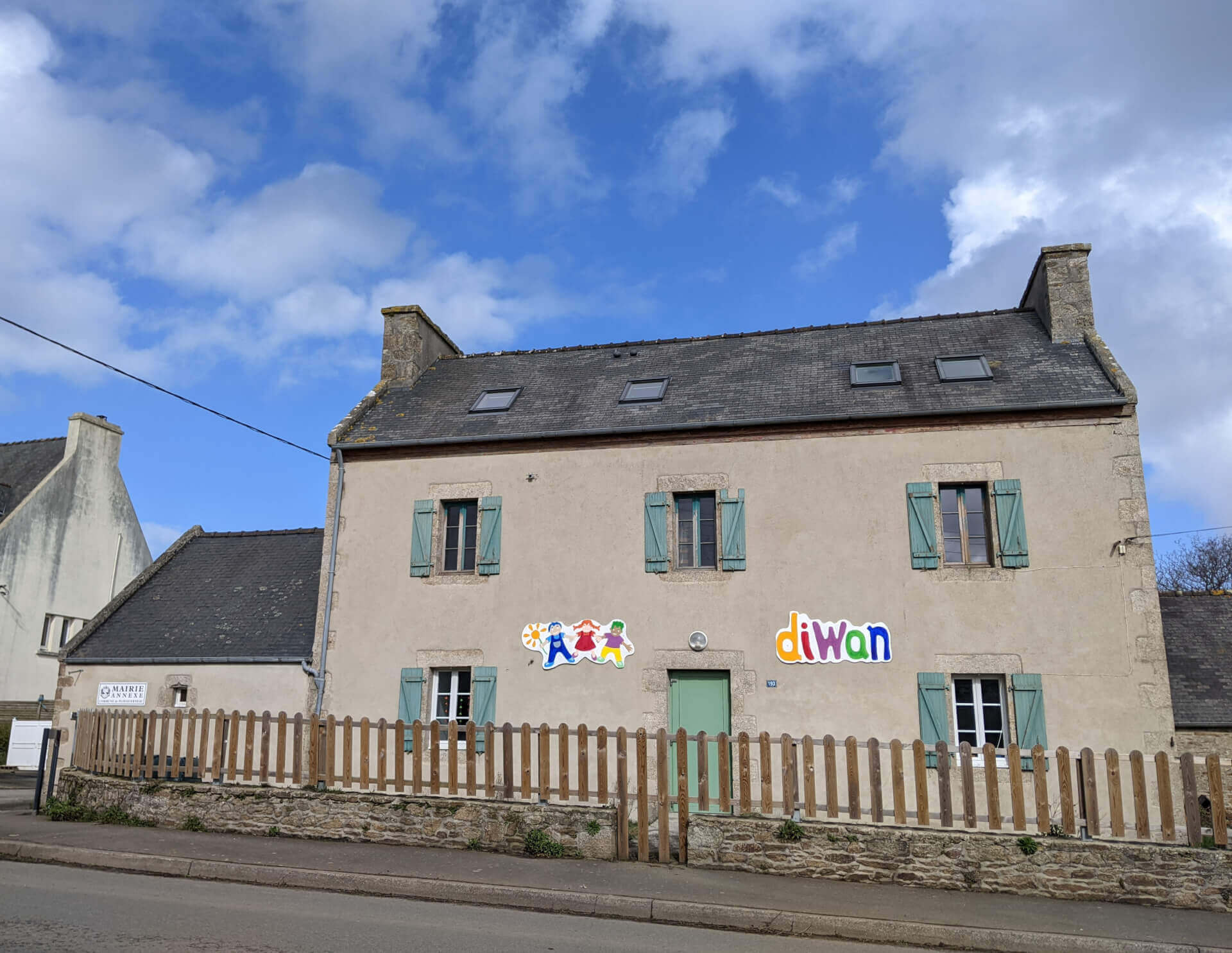 Skoazell Diwan Plougerne