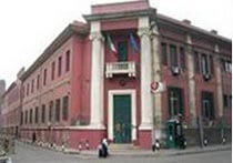 Circuler librement derrière les vitres (blindées) du consulat | Babelmed