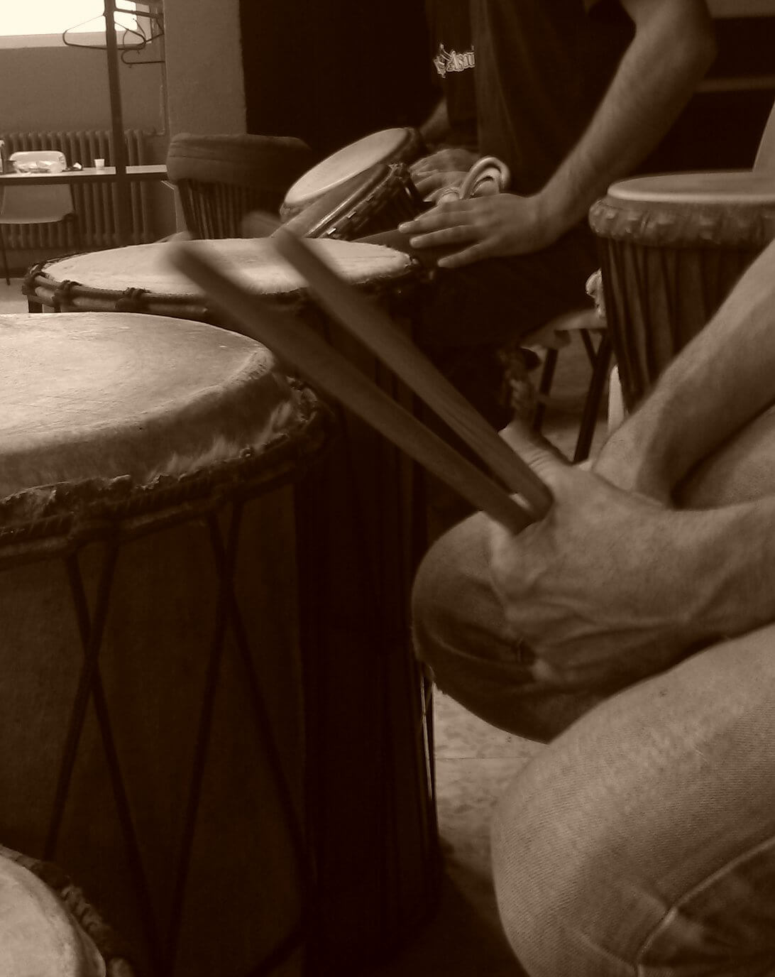 DJ Dédé & The Mystic drumers | Au Maquis